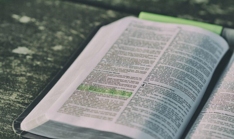 リカレント教育とは？意味と背景